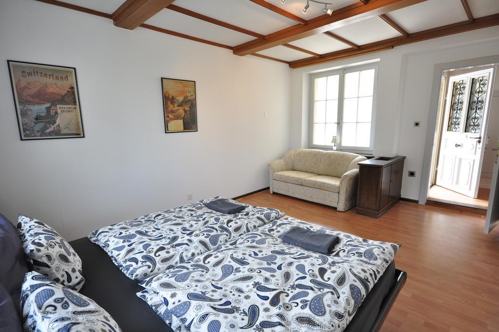 Interlaken Town House Sleeps 12 Guests Central Quarto foto
