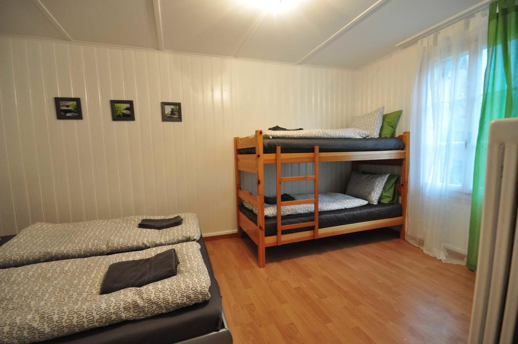Interlaken Town House Sleeps 12 Guests Central Quarto foto
