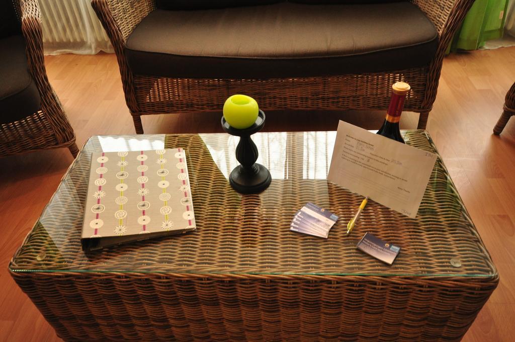 Interlaken Town House Sleeps 12 Guests Central Quarto foto